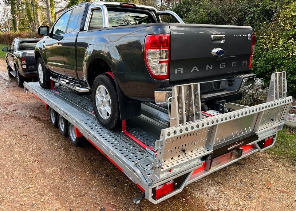 24/7 Breakdown Recovery & Towing Service